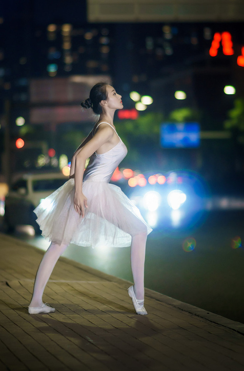 乐鱼体育app下载地址-足球训练室内战术模型教学正式推广,足球室内训练视频